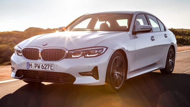 G20 BMW 330e plug-in hybrid detailed – 252 hp, 41 hp XtraBoost feature, 1.7 l/100 km, 60 km electric range
