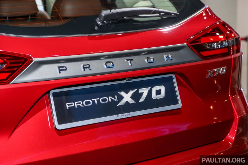 KLIMS18: Proton X70 SUV full preview, inside and out 891616