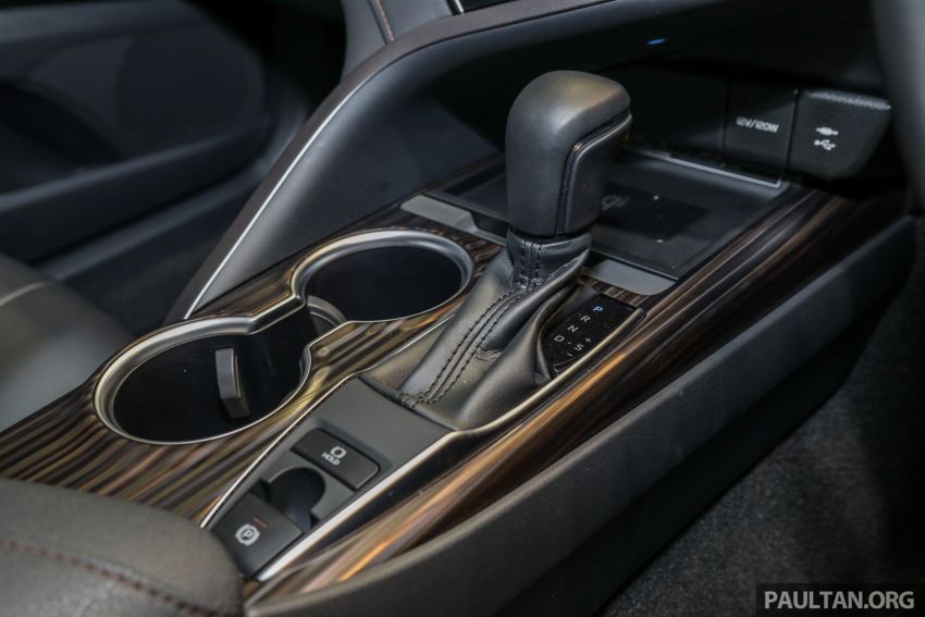 KLIMS18: New Toyota Camry launched – 2.5V, RM190k 891215