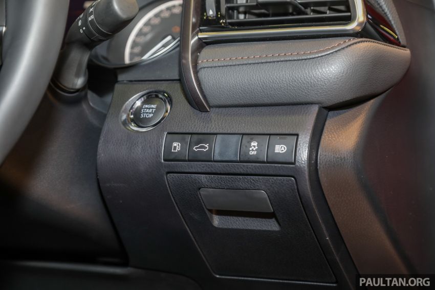 KLIMS18: New Toyota Camry launched – 2.5V, RM190k 891218