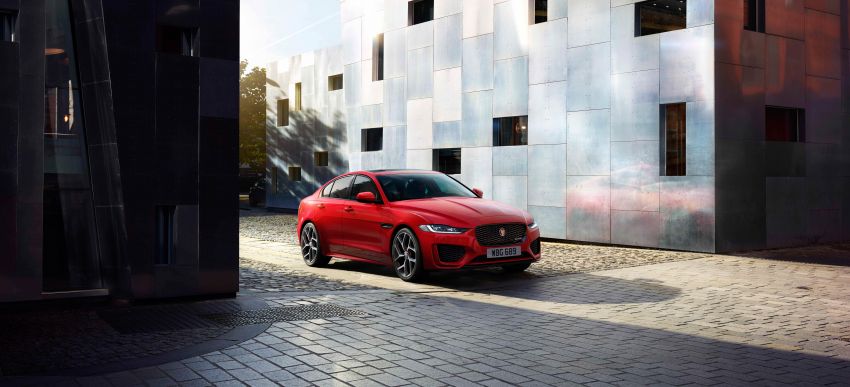 Jaguar XE facelift unveiled with updated styling, tech 927315