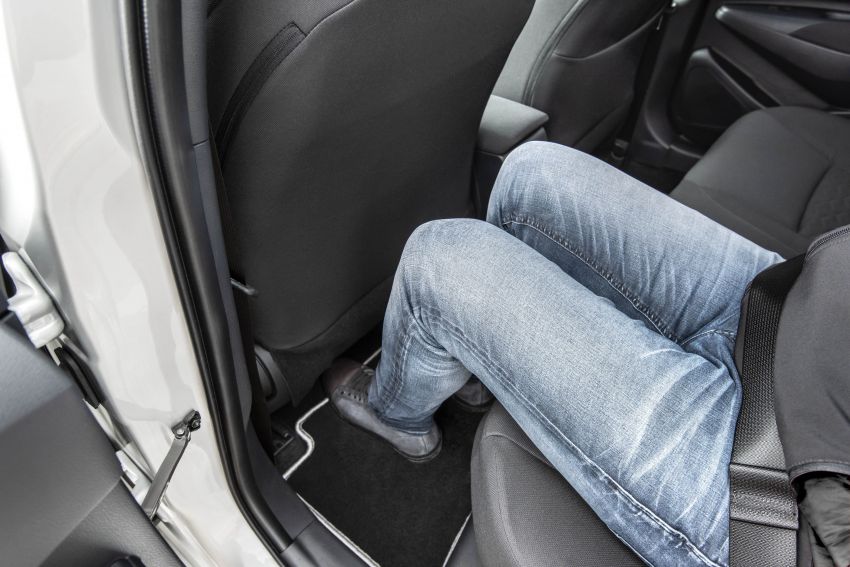 GALLERY: 2019 Toyota Corolla detailed for Europe – three body styles; four powertrains, including hybrids 926403