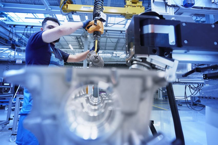 F97 BMW X3 M, F98 X4 M revealed with up to 510 hp 921289