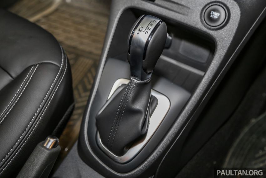 Renault Captur gets upgraded Euro 6 engine, new infotainment system, Captur+ Special Edition 955408