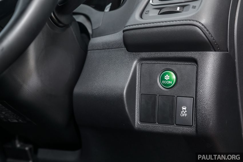 GALLERY: Honda HR-V RS with full-black interior 961622