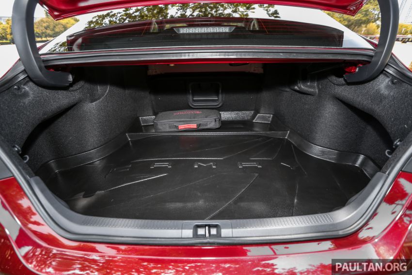 FIRST DRIVE: 2019 Toyota Camry 2.5V – RM190k 960308