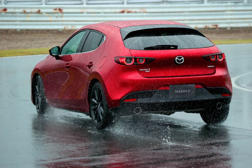 2019 Mazda 3 in detail – improved NVH; why a torsion beam and no touchscreen; unique sedan/hatch styling 974253