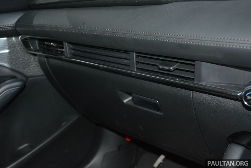 GALLERY: 2019 Mazda 3 – hatchback, sedan in Japan 972700