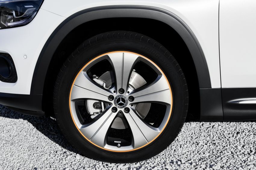 Mercedes-Benz GLB didedah – model kompak dengan pilihan tujuh tempat duduk, fungsi offroad, 4Matic 970283