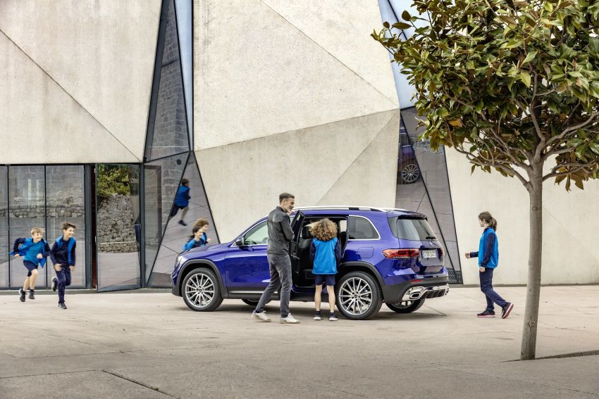 Mercedes-Benz GLB didedah – model kompak dengan pilihan tujuh tempat duduk, fungsi offroad, 4Matic 970295