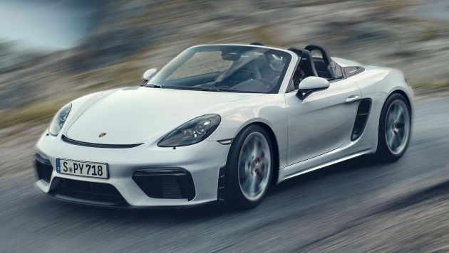 Porsche 718 Cayman GT4, Boxster Spyder unveiled