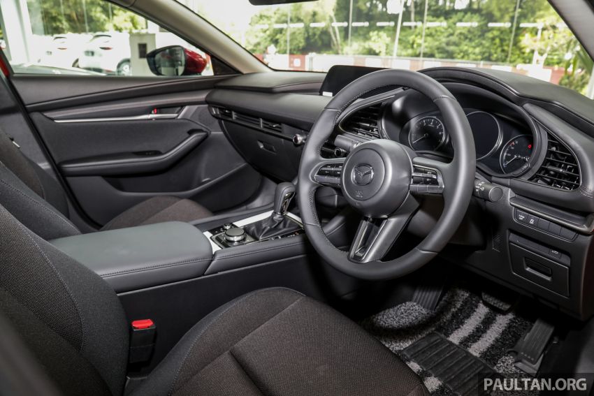 2019 Mazda 3 arrives at Malaysian showroom – 1.5L Sedan, 2.0L Hatchback High Plus; price from RM140k 982167