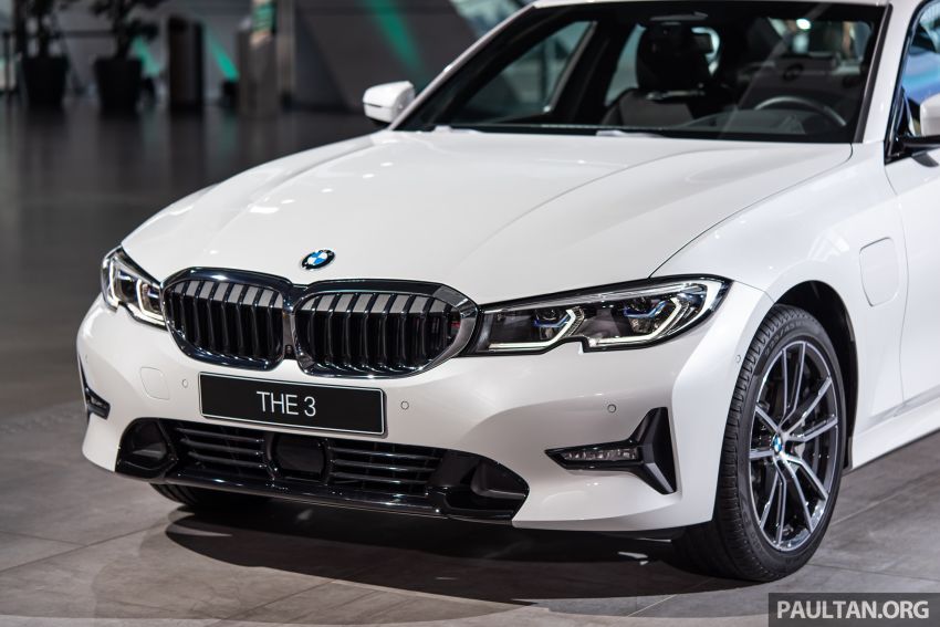QUICK LOOK: 2019 G20 BMW 330e plug-in hybrid 983845