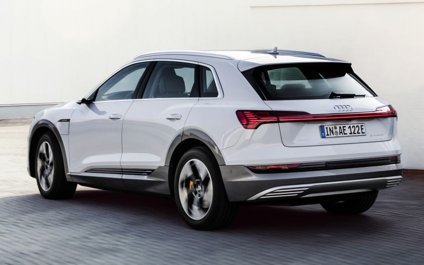 Audi e-tron 50 quattro – 300 km range, 308 hp, 540 Nm 996500
