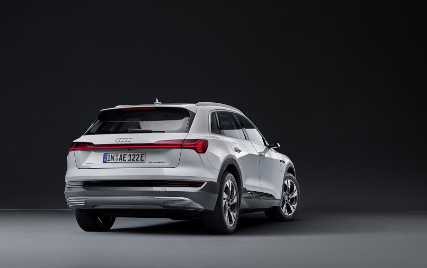 Audi e-tron 50 quattro – 300 km range, 308 hp, 540 Nm 996503