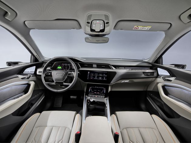 Audi e-tron 50 quattro – 300 km range, 308 hp, 540 Nm