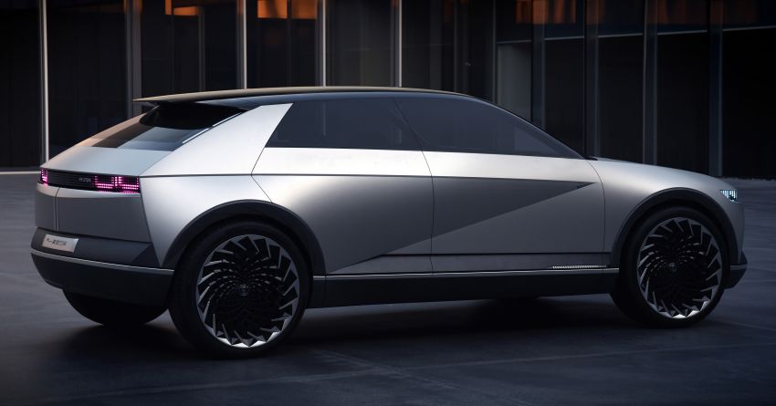 Hyundai 45 EV Concept unveiled at the Frankfurt show 1013612