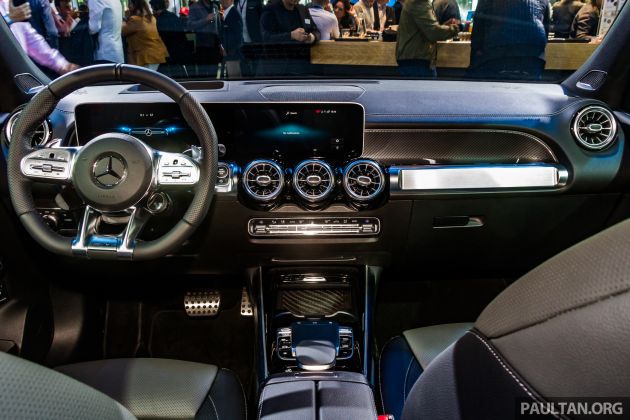 Mercedes-Benz GLB X247 dipamerkan di Frankfurt