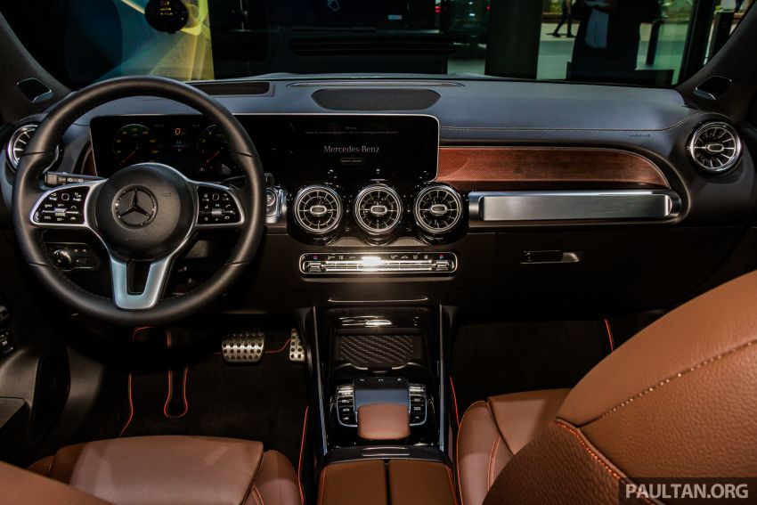 Mercedes-Benz GLB X247 dipamerkan di Frankfurt 1015359