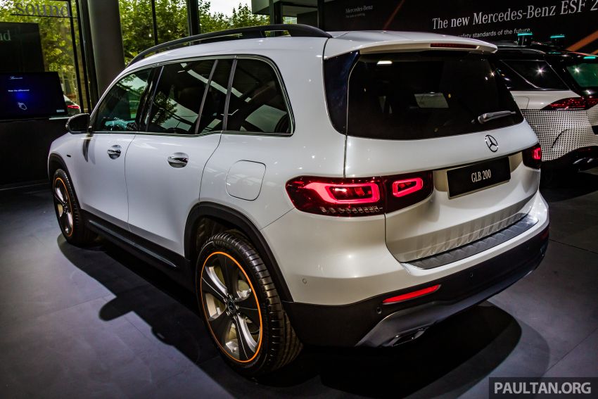 Mercedes-Benz GLB X247 dipamerkan di Frankfurt 1015341