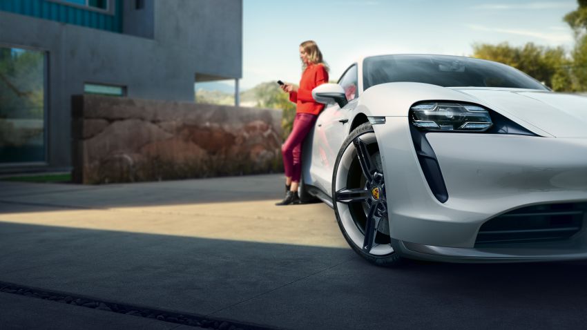 Porsche Taycan diperkenalkan – model elektrik penuh dengan kuasa hingga 761 PS dan 1,050 Nm tork 1011137