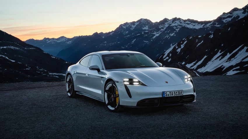 Porsche Taycan diperkenalkan – model elektrik penuh dengan kuasa hingga 761 PS dan 1,050 Nm tork 1011130