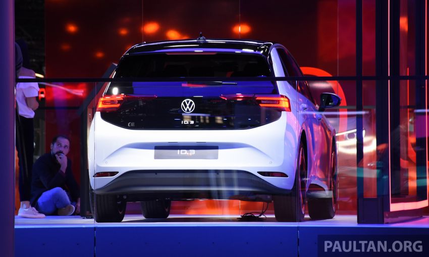 Volkswagen ID.3 pure electric car debuts – rear-wheel drive, up to 550 km range; from RM138k in Germany 1011643