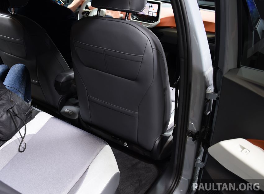 Volkswagen ID.3 pure electric car debuts – rear-wheel drive, up to 550 km range; from RM138k in Germany 1011681