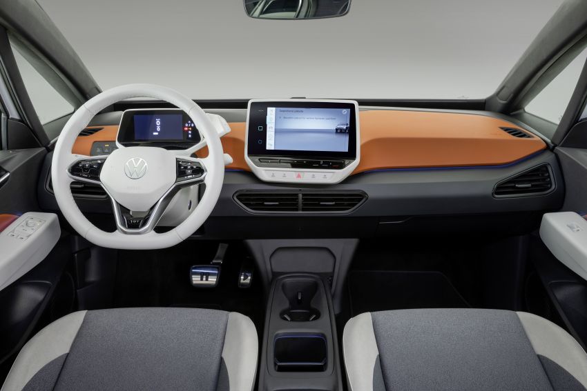 Volkswagen ID.3 pure electric car debuts – rear-wheel drive, up to 550 km range; from RM138k in Germany 1012243