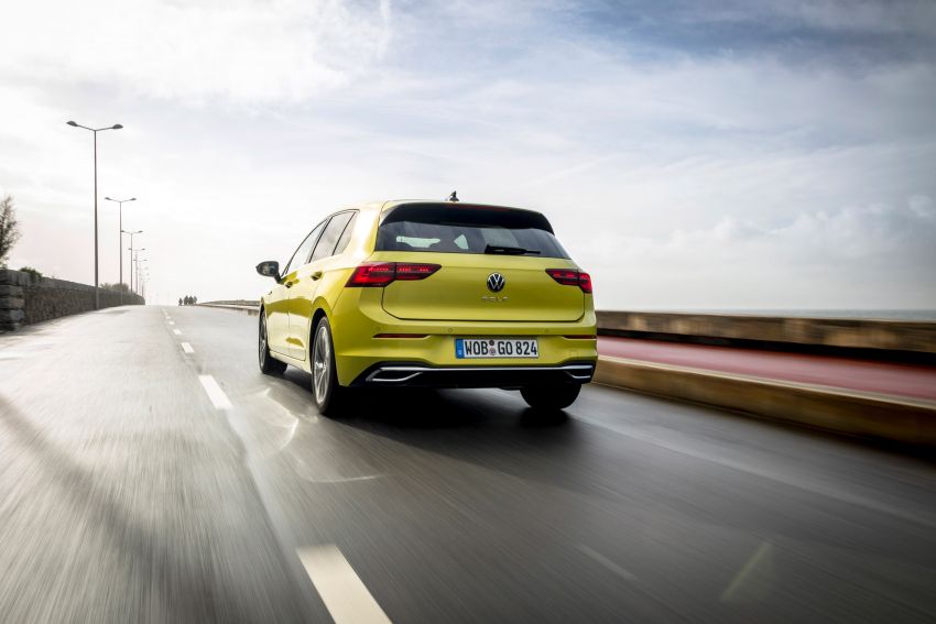 MEGA GALLERY: Volkswagen Golf Mk8 gets detailed 1052667
