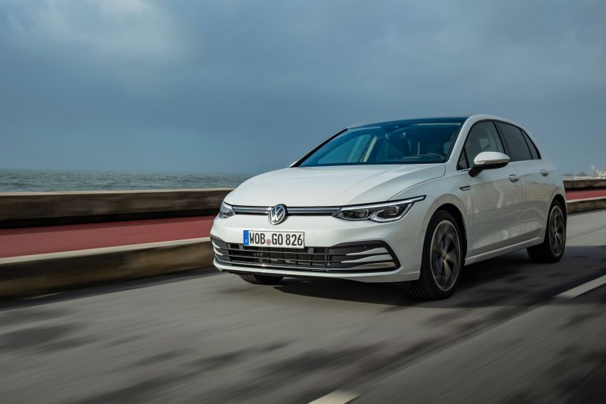 MEGA GALLERY: Volkswagen Golf Mk8 gets detailed 1052551