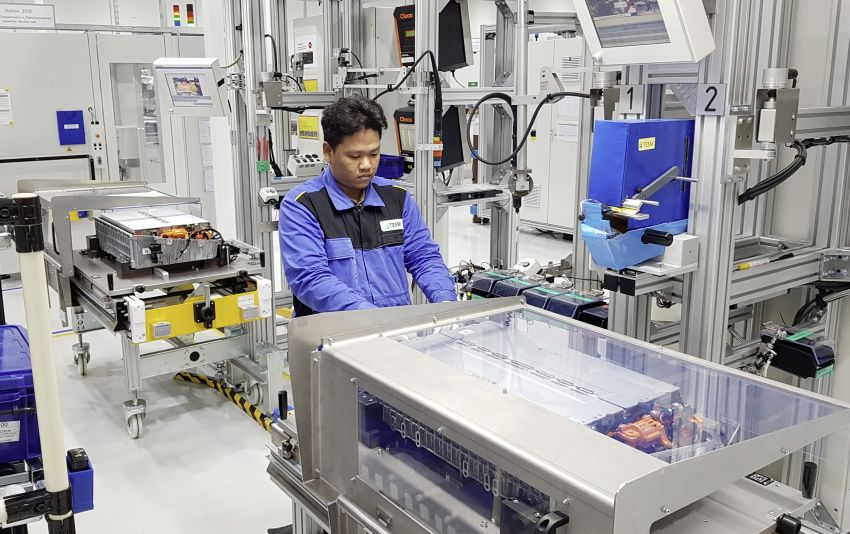 Mercedes-Benz begins battery production in Thailand 1057169