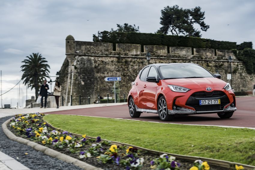 2020 Toyota Yaris Hybrid – 1.5L three-cylinder Dynamic Force engine, improved fuel efficiency and emissions 1079579