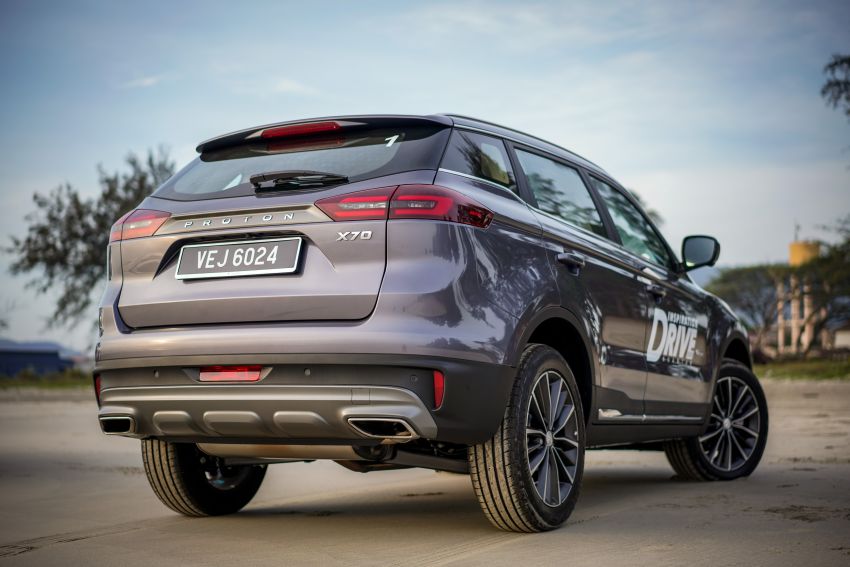 Proton X70 CKD dilancarkan secara rasmi – harga bermula RM95k, kotak gear DCT 7-kelajuan, 4 varian 1080306