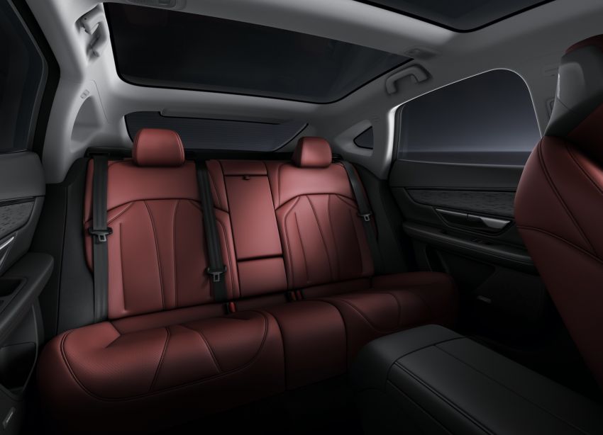 Xpeng P7 electric sedan now in China – 706 km range! 1113248