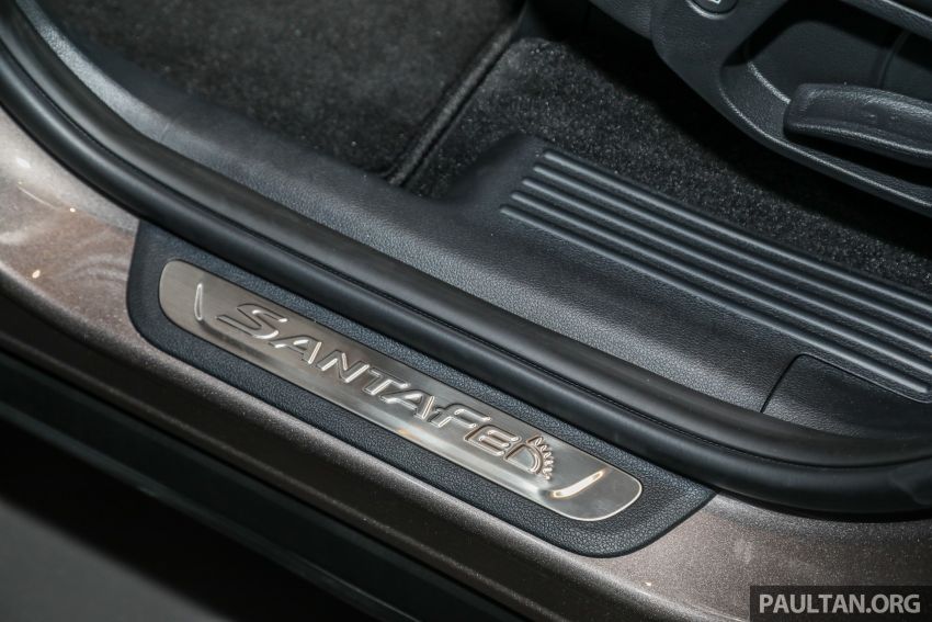 GALLERY: 2020 Hyundai Santa Fe with third-row vents 1120104