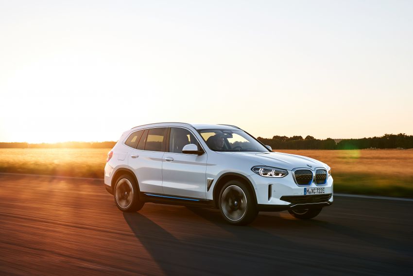 BMW iX3 debuts – 460 km range, 0-100 km/h in 6.8s; Adaptive M suspension as later over-the-air update 1146094