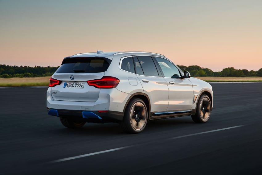 BMW iX3 debuts – 460 km range, 0-100 km/h in 6.8s; Adaptive M suspension as later over-the-air update 1146097