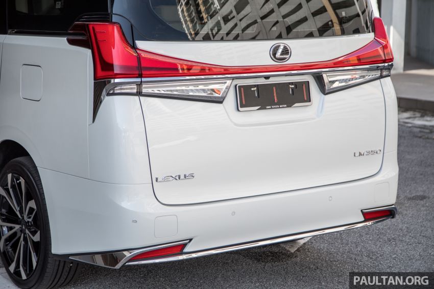 GALLERY: Toyota Alphard full exterior conversion to Lexus LM – genuine Lexus parts only, priced at RM56k 1147543
