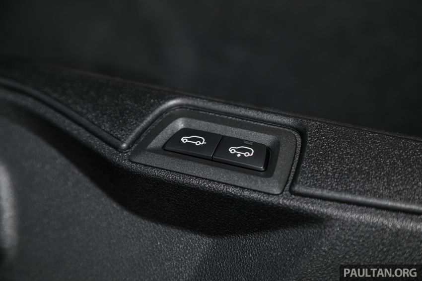 GALLERY: G07 BMW X7 xDrive40i Design Pure Excellence – the flagship X SUV model; from RM862k 1168595