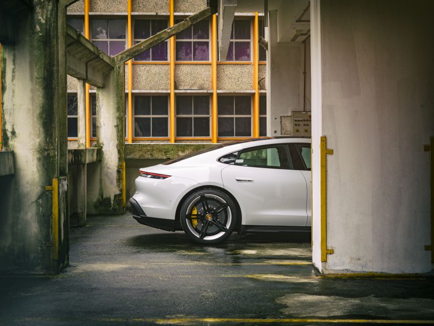 Porsche Taycan tiba di Malaysia – tiga varian, harga RM725k – RM1.2 juta, jarak gerak hingga 464 km 1178400