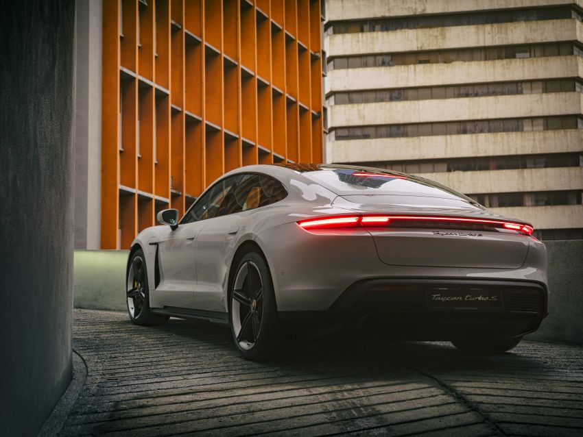 Porsche Taycan tiba di Malaysia – tiga varian, harga RM725k – RM1.2 juta, jarak gerak hingga 464 km 1178406