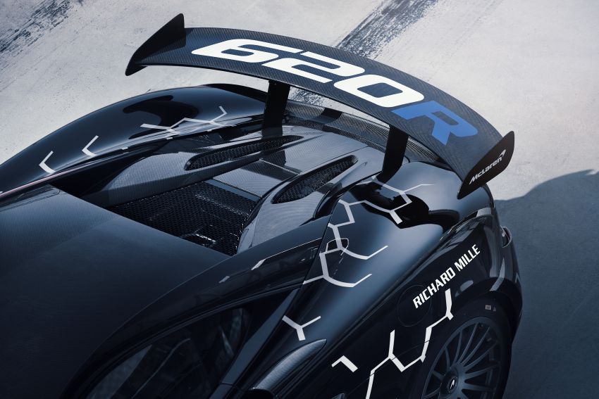 McLaren 620R now available with R Pack, roof scoop 1173992