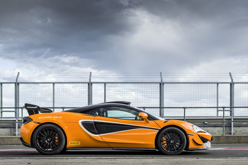 McLaren 620R now available with R Pack, roof scoop 1173999