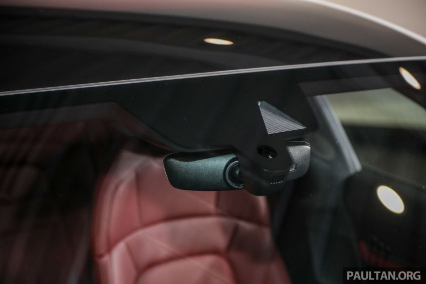 Porsche Taycan tiba di Malaysia – tiga varian, harga RM725k – RM1.2 juta, jarak gerak hingga 464 km 1178550