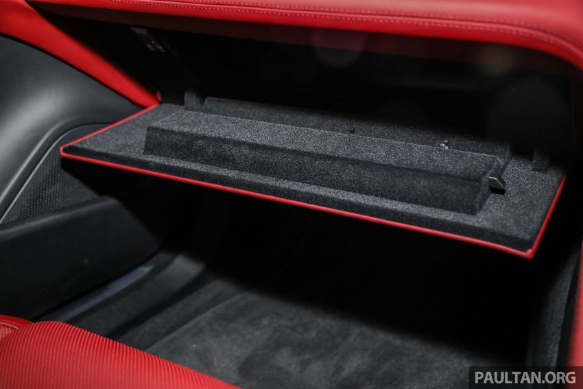 Porsche Taycan tiba di Malaysia – tiga varian, harga RM725k – RM1.2 juta, jarak gerak hingga 464 km 1178608