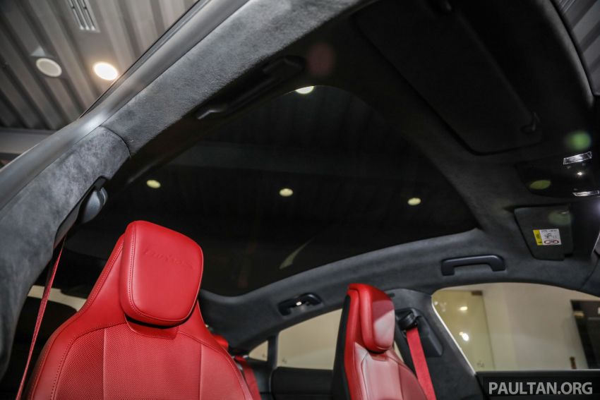 Porsche Taycan tiba di Malaysia – tiga varian, harga RM725k – RM1.2 juta, jarak gerak hingga 464 km 1178610