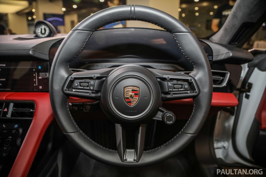 Porsche Taycan tiba di Malaysia – tiga varian, harga RM725k – RM1.2 juta, jarak gerak hingga 464 km 1178584