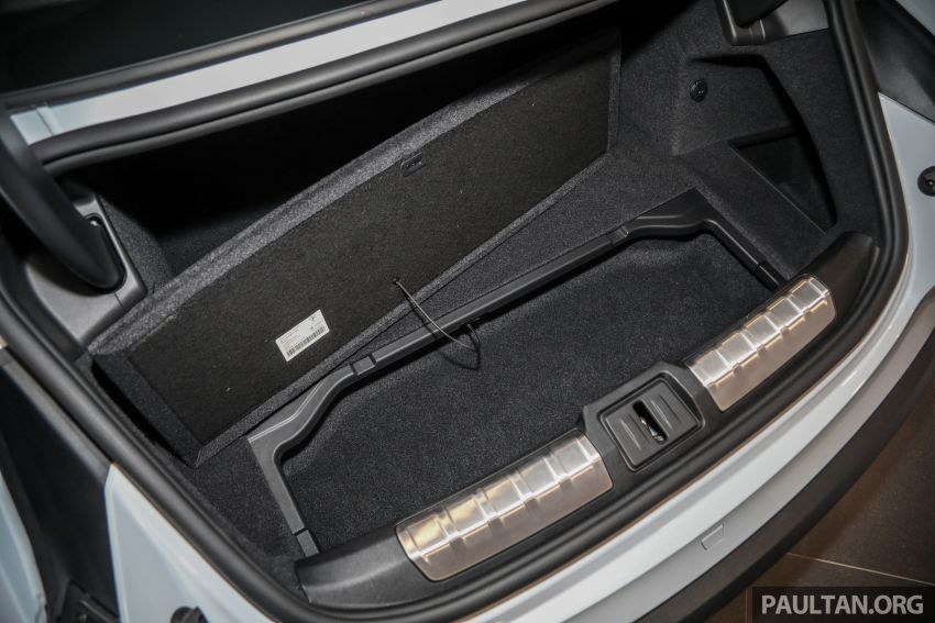 Porsche Taycan tiba di Malaysia – tiga varian, harga RM725k – RM1.2 juta, jarak gerak hingga 464 km 1178660