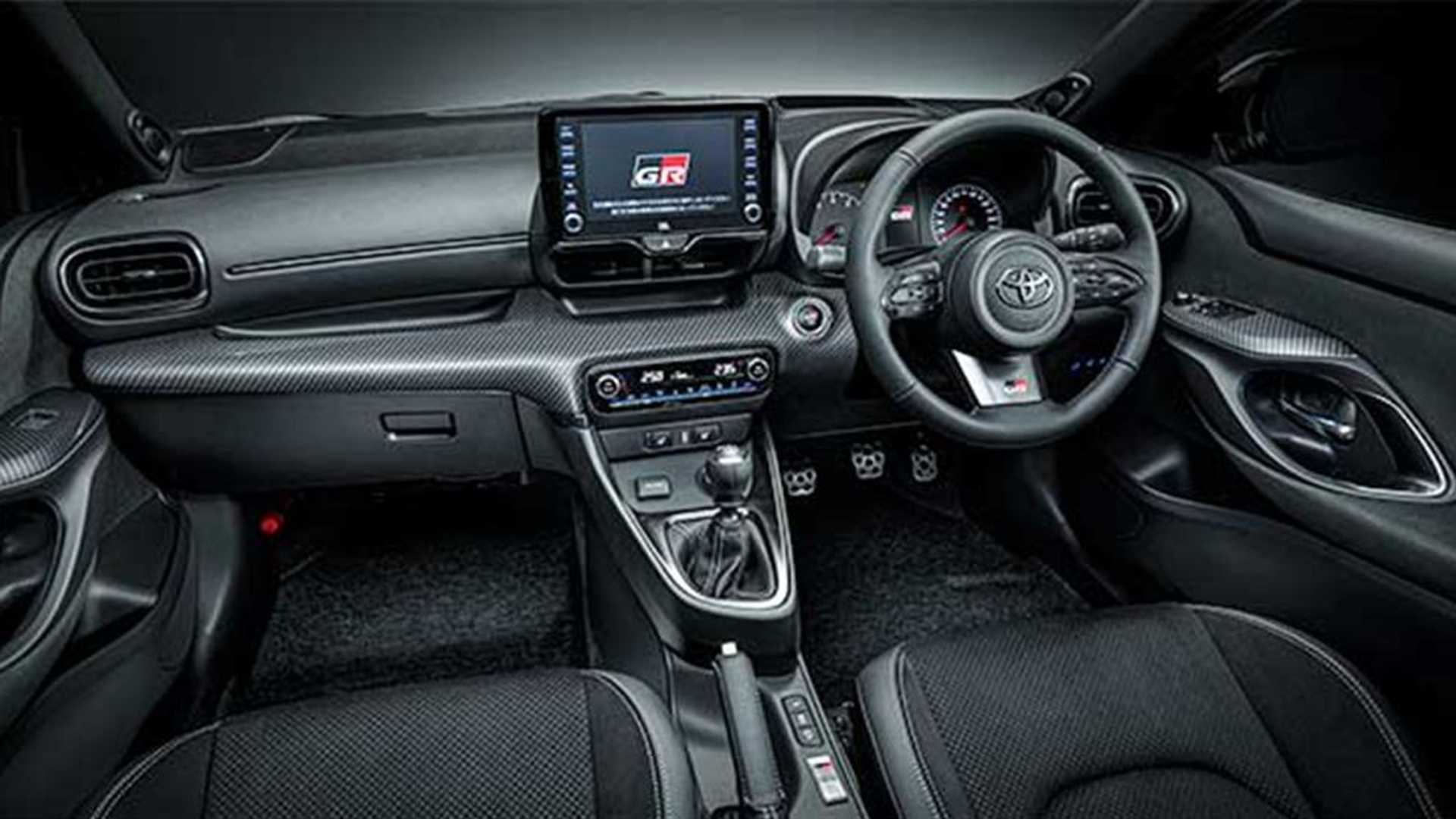 Toyota GR Yaris dijual pada harga RM364k di Thailand, sekali dengan latihan pemanduan, tiba pada Mac 2021